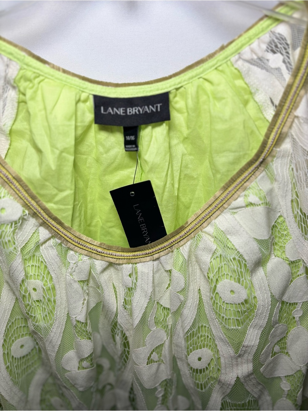 Lane Bryant Ivory Lace Overlay Peasant Blouse with Lime Green Underlay Sz 14/16 - Picture 3 of 9